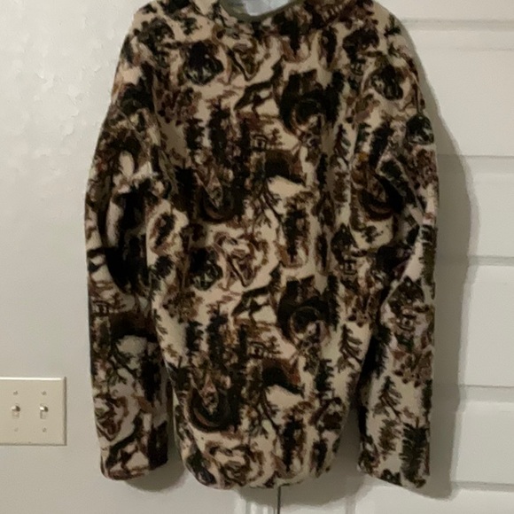 Columbia Pullover like new Size Small - Picture 2 of 3